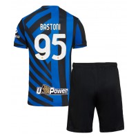 Inter Milan Alessandro Bastoni #95 Replika babykläder Hemmaställ Barn 2024-25 Kortärmad (+ korta byxor)